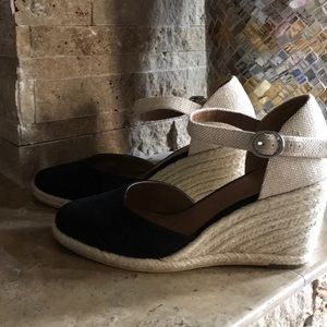 Susina Black and Natural espadrilles.